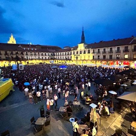Arquitecto De La Vida- Plaza Mayor เลออน ภายนอก รูปภาพ