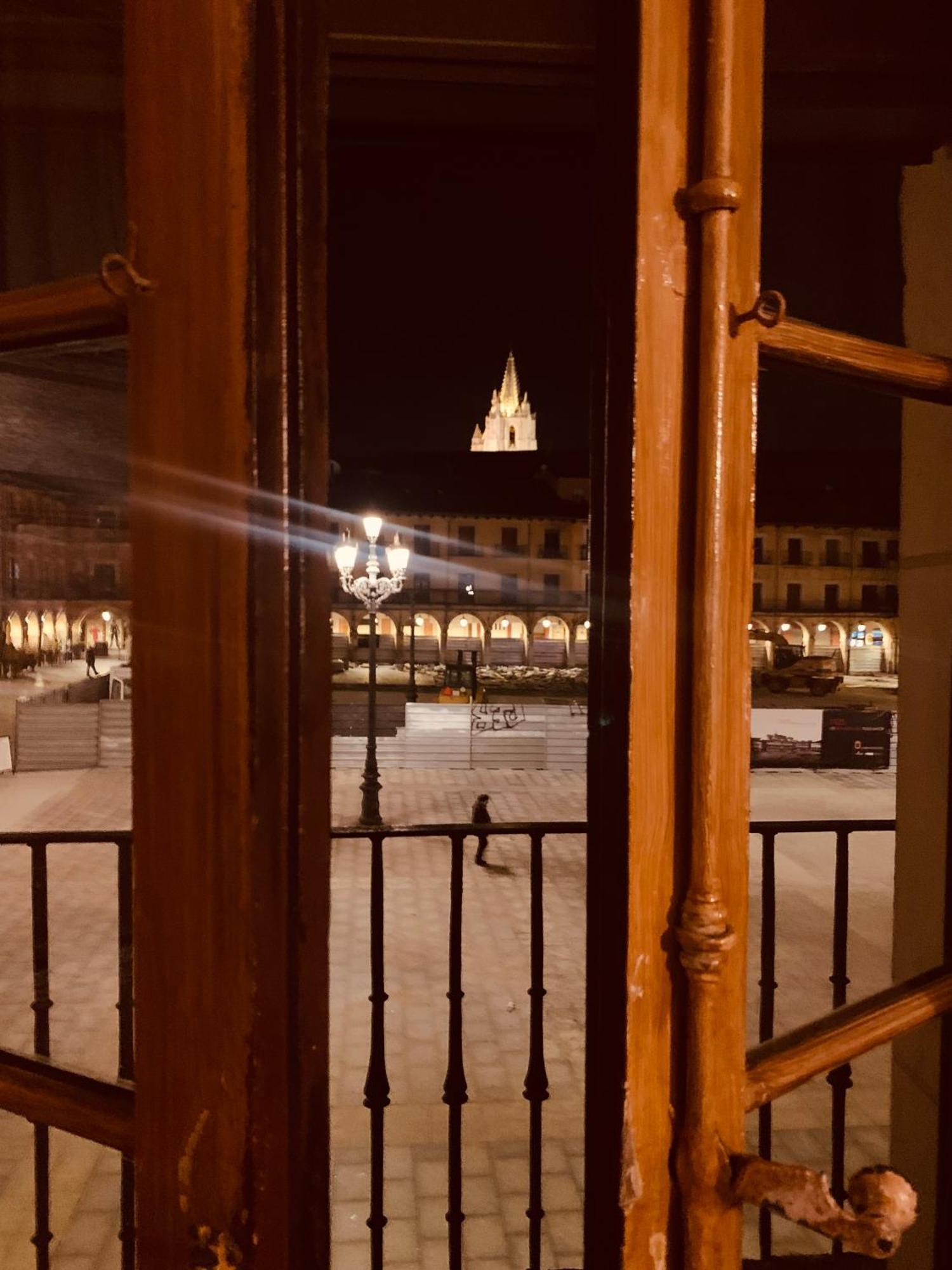Arquitecto De La Vida- Plaza Mayor เลออน ภายนอก รูปภาพ